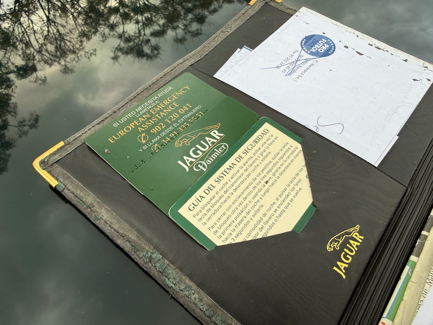 1999 Jaguar XJ8 Executive