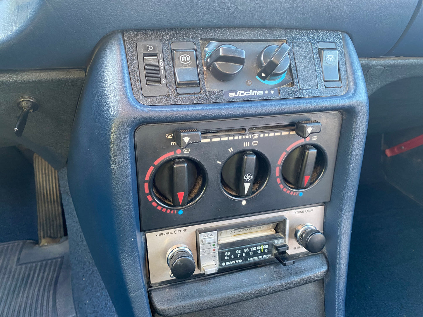 1981 Mercedes-Benz 300D (W123)