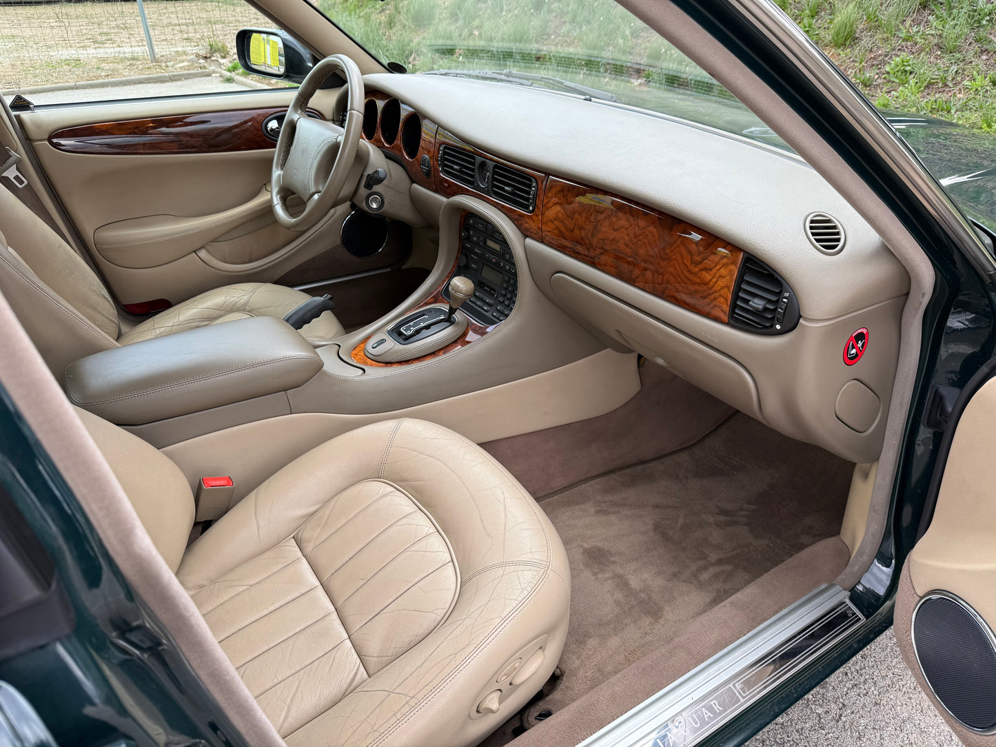 1999 Jaguar XJ8 Executive