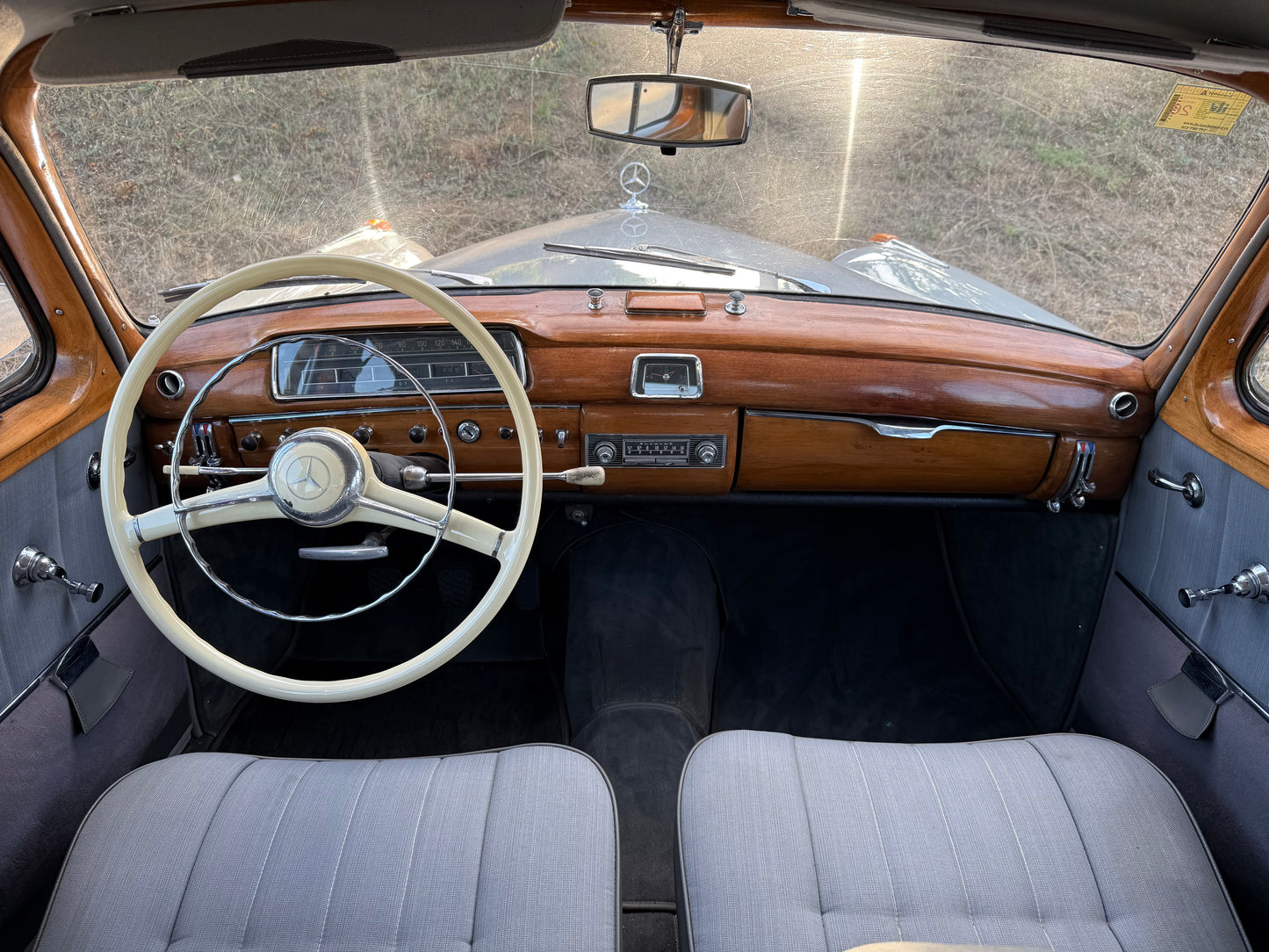 1958 Mercedes-Benz 220S