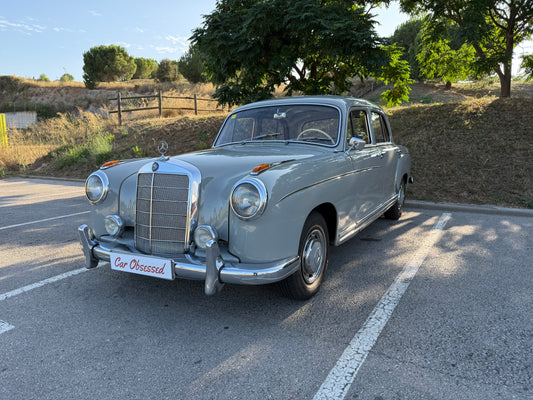 1958 Mercedes-Benz 220S