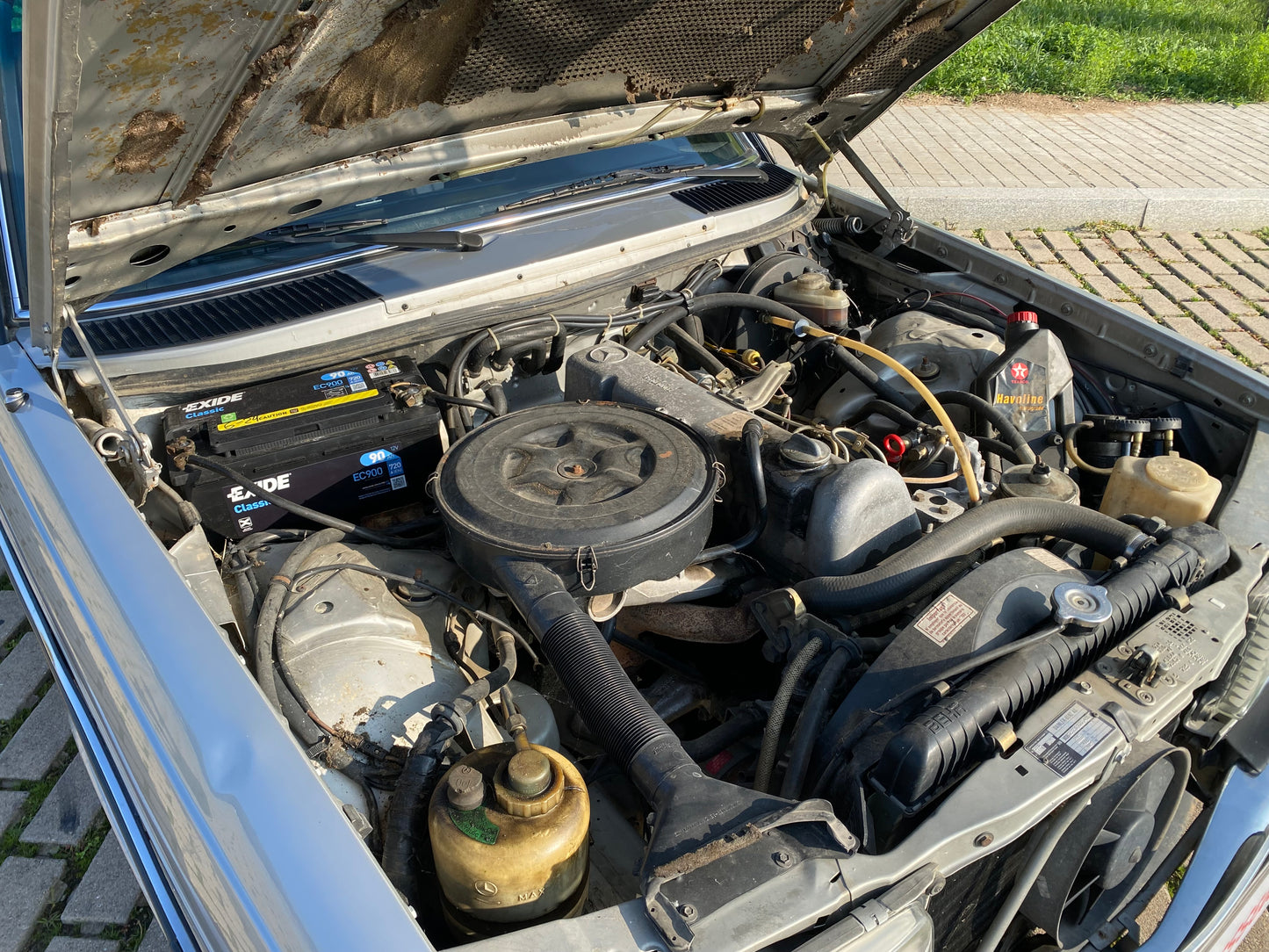 1981 Mercedes-Benz 300D (W123)