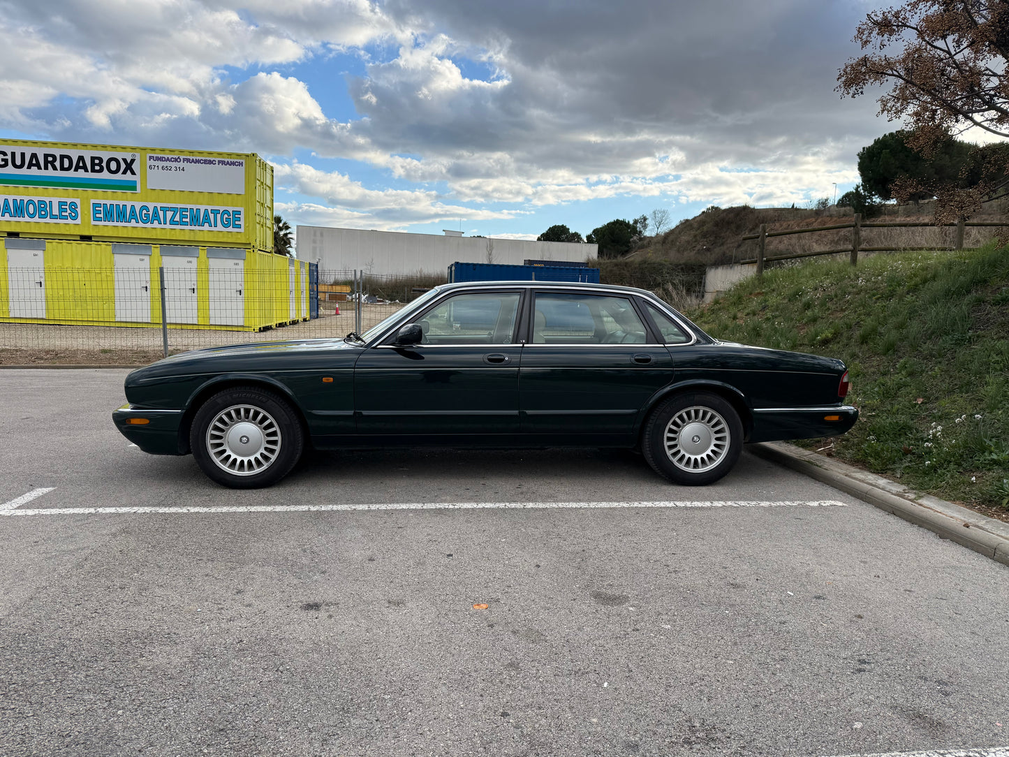 1999 Jaguar XJ8 Executive