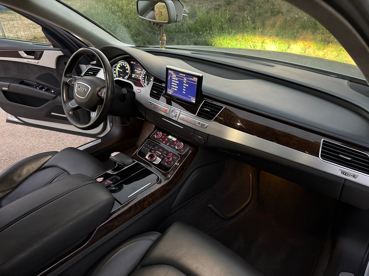 2012 Audi A8 Hybrid
